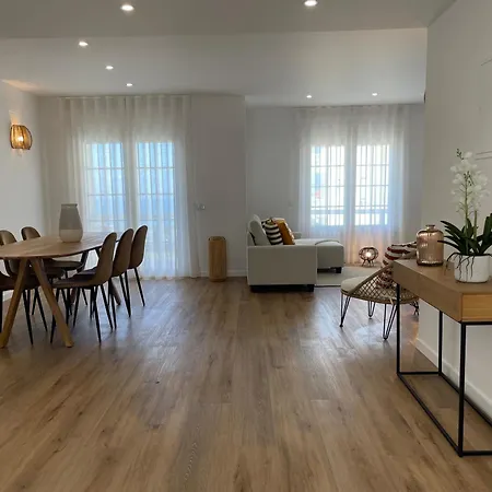 Oceanview Apartament *